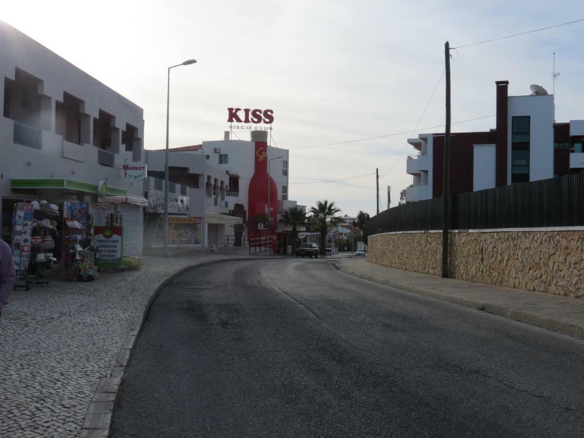 Apartamento Em Quinta Da Barracuda อัลบูเฟรา ภายนอก รูปภาพ